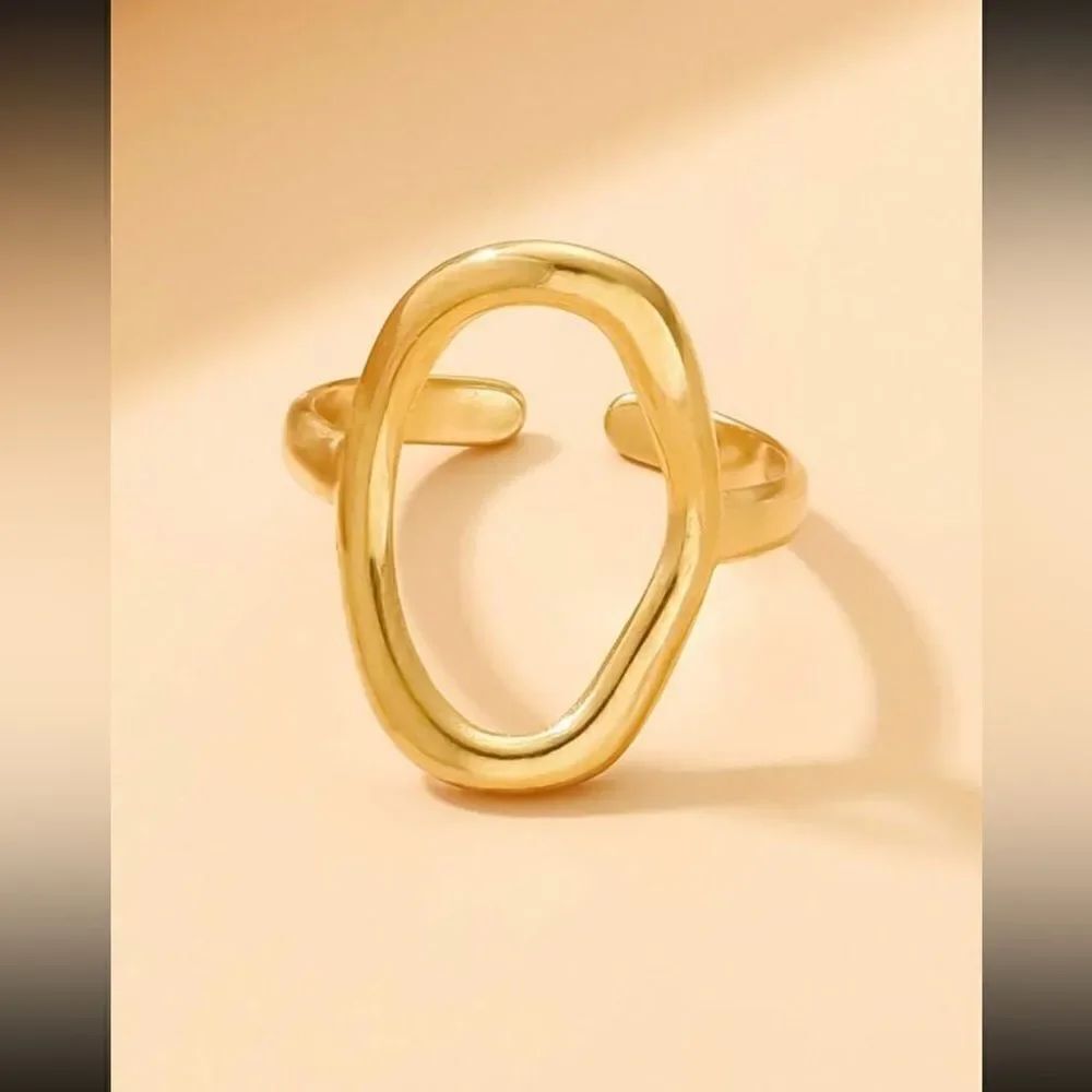 gold geo ring A523